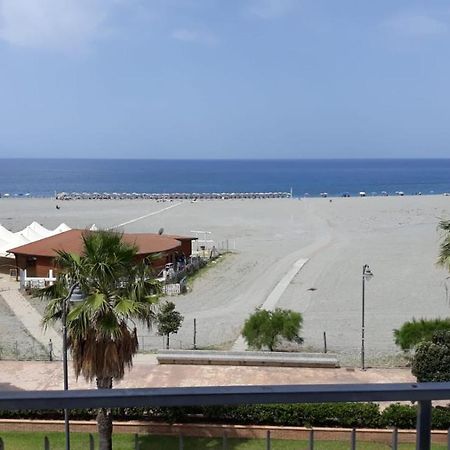 Mare Blu Apartman Gizzeria Kültér fotó