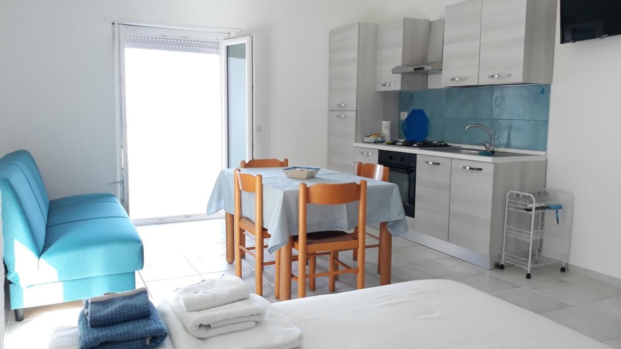 Mare Blu Apartman Gizzeria Szoba fotó