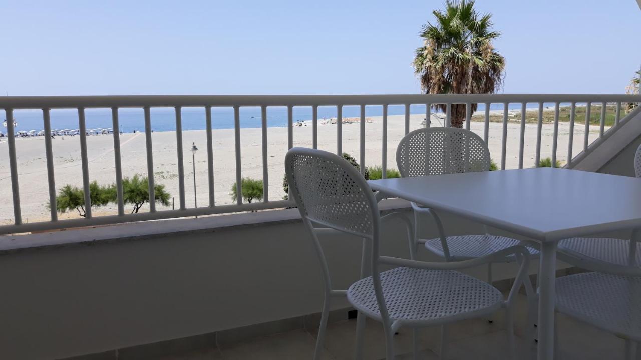 Mare Blu Apartman Gizzeria Kültér fotó